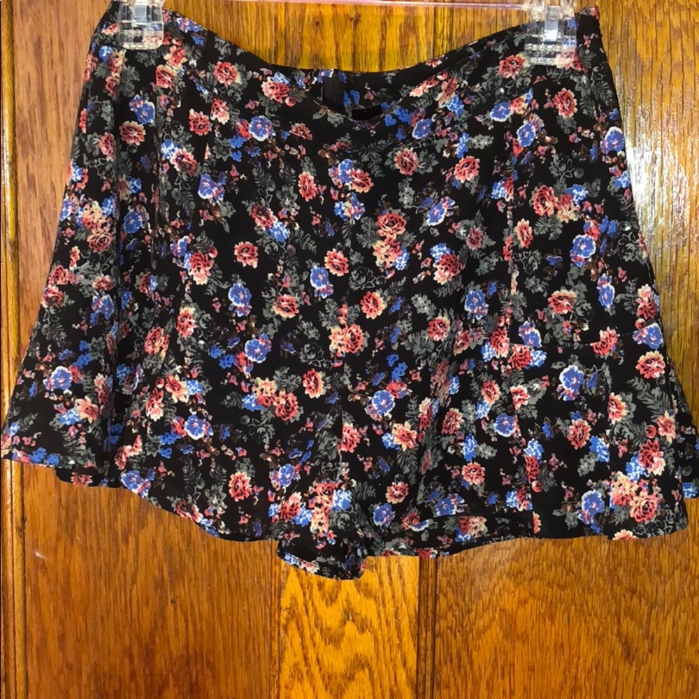 Loose floral shorts that look like a skirt
